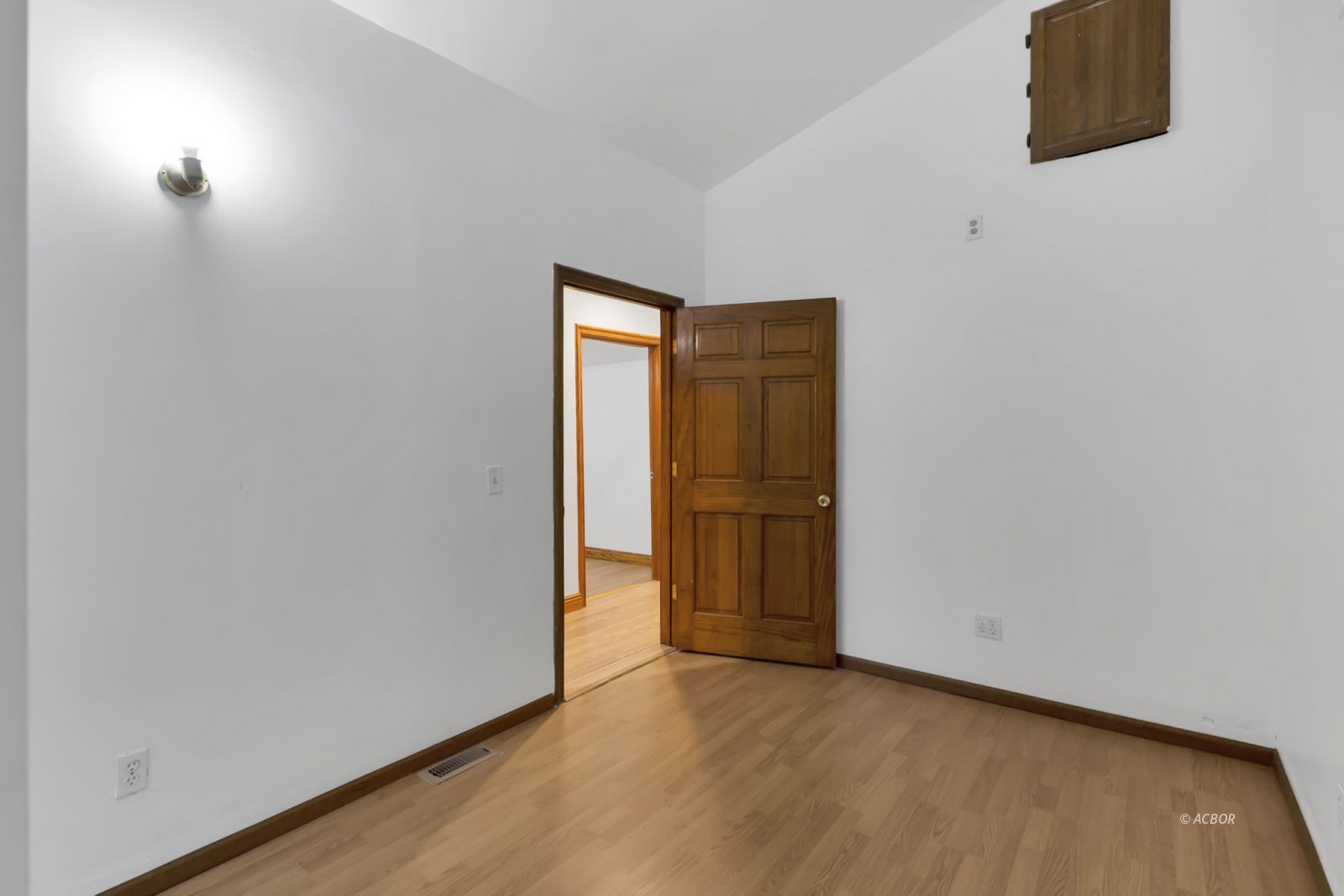 22529 Conrad Rd Property Photo 28