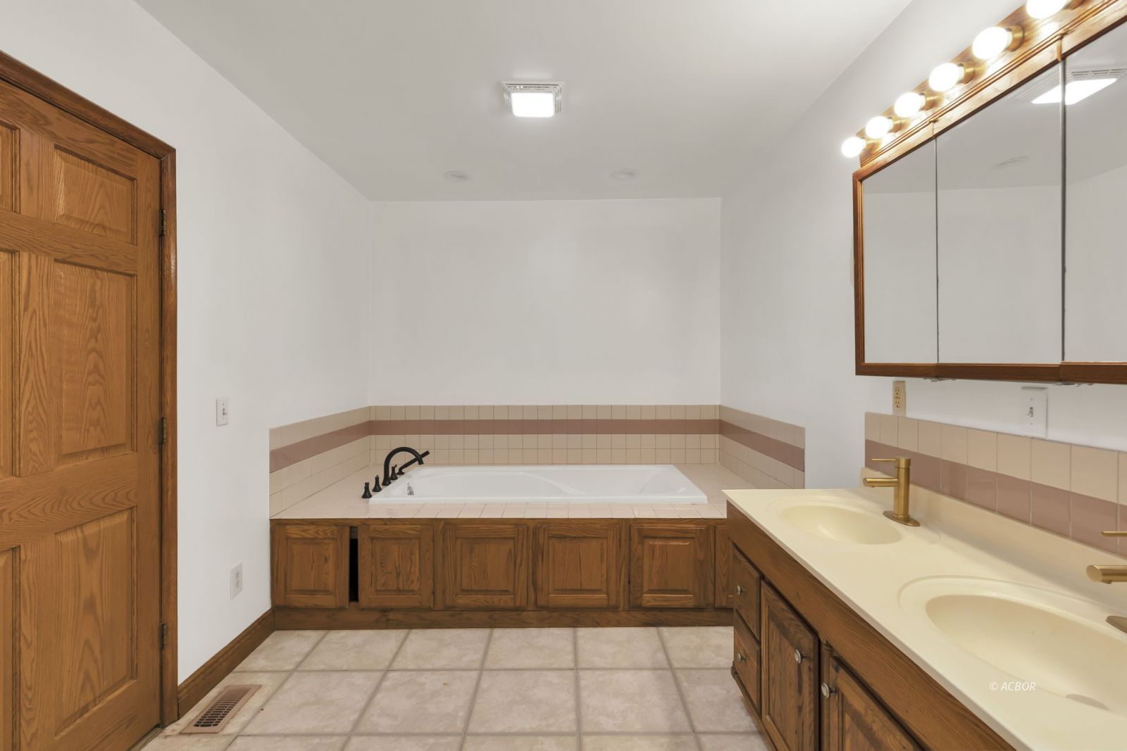22529 Conrad Rd Property Photo 30