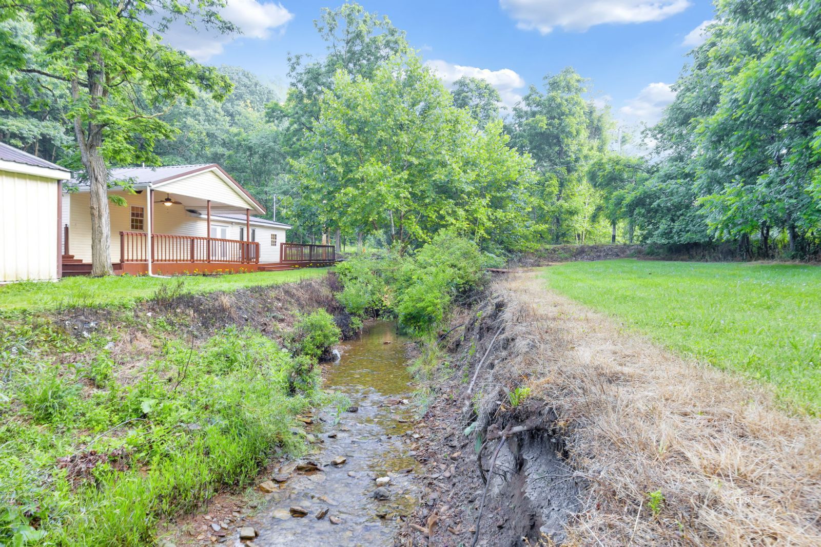 22529 Conrad Rd Property Photo 41