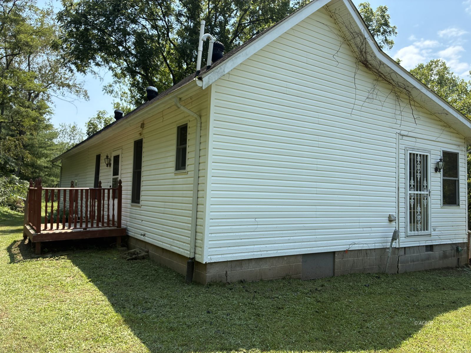 1420 Story Run Rd Property Photo 2