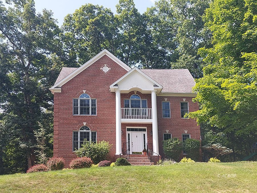 7260 Edgewood Ln Property Photo 1