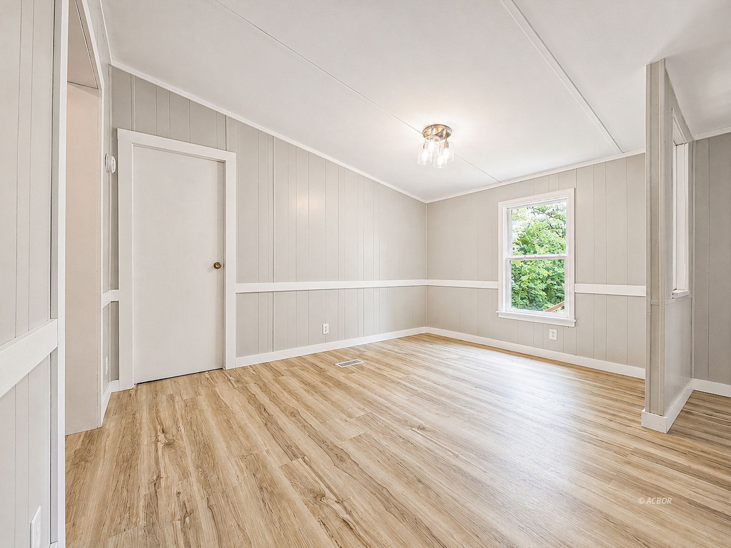 1485 Herman Road Property Photo 4