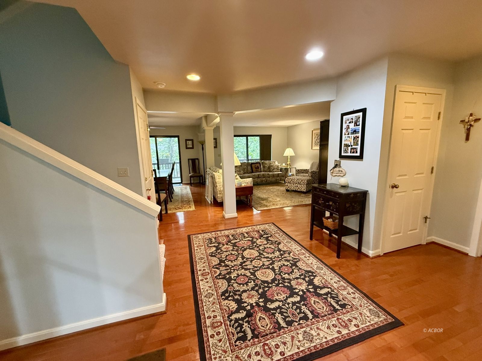 7027 Woodmere Dr Property Photo 4