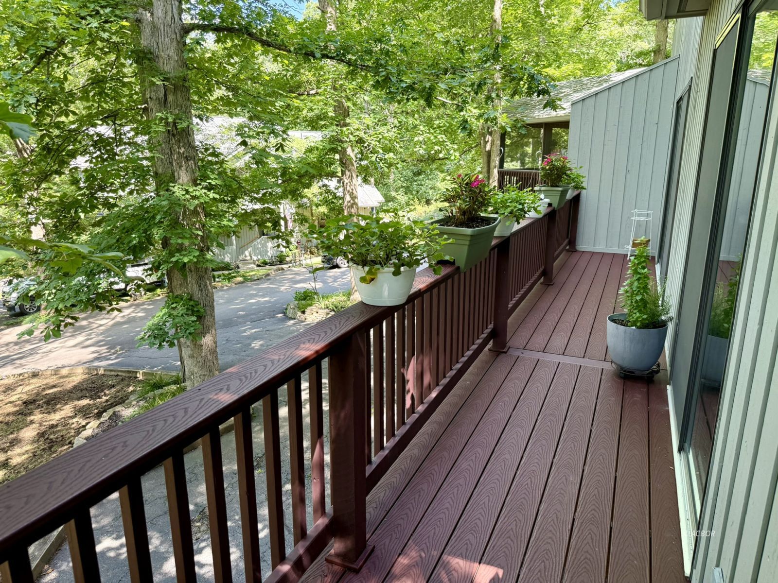7027 Woodmere Dr Property Photo 32