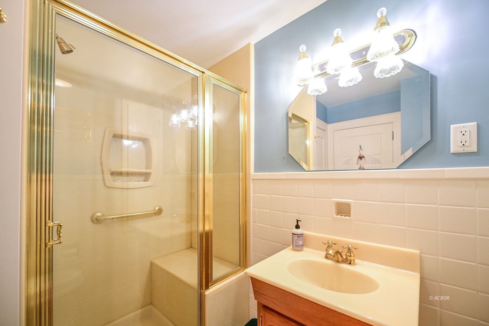 7575 Marion St Property Photo 34