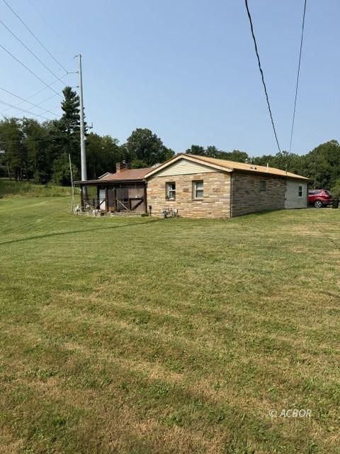 405 N State St Property Photo 1
