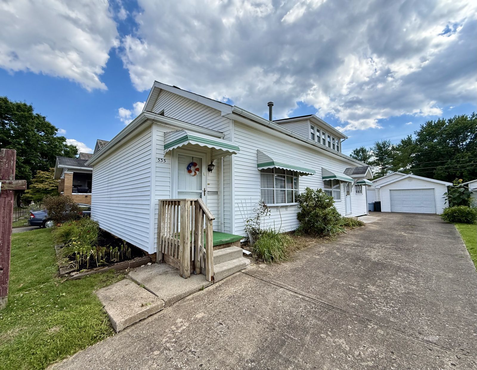 535 Jackson St Property Photo 1