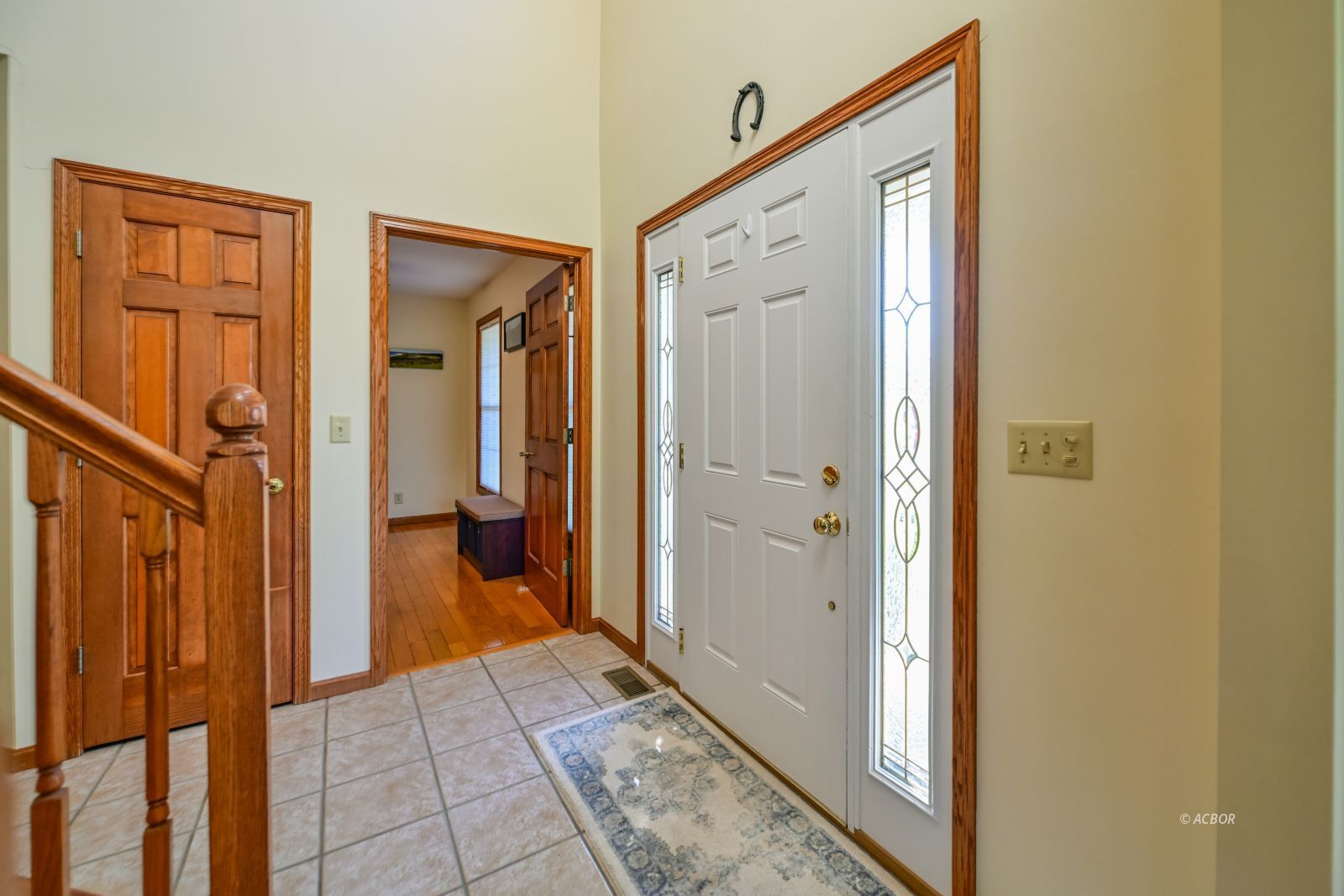 5 Warwick Ln Property Photo 2