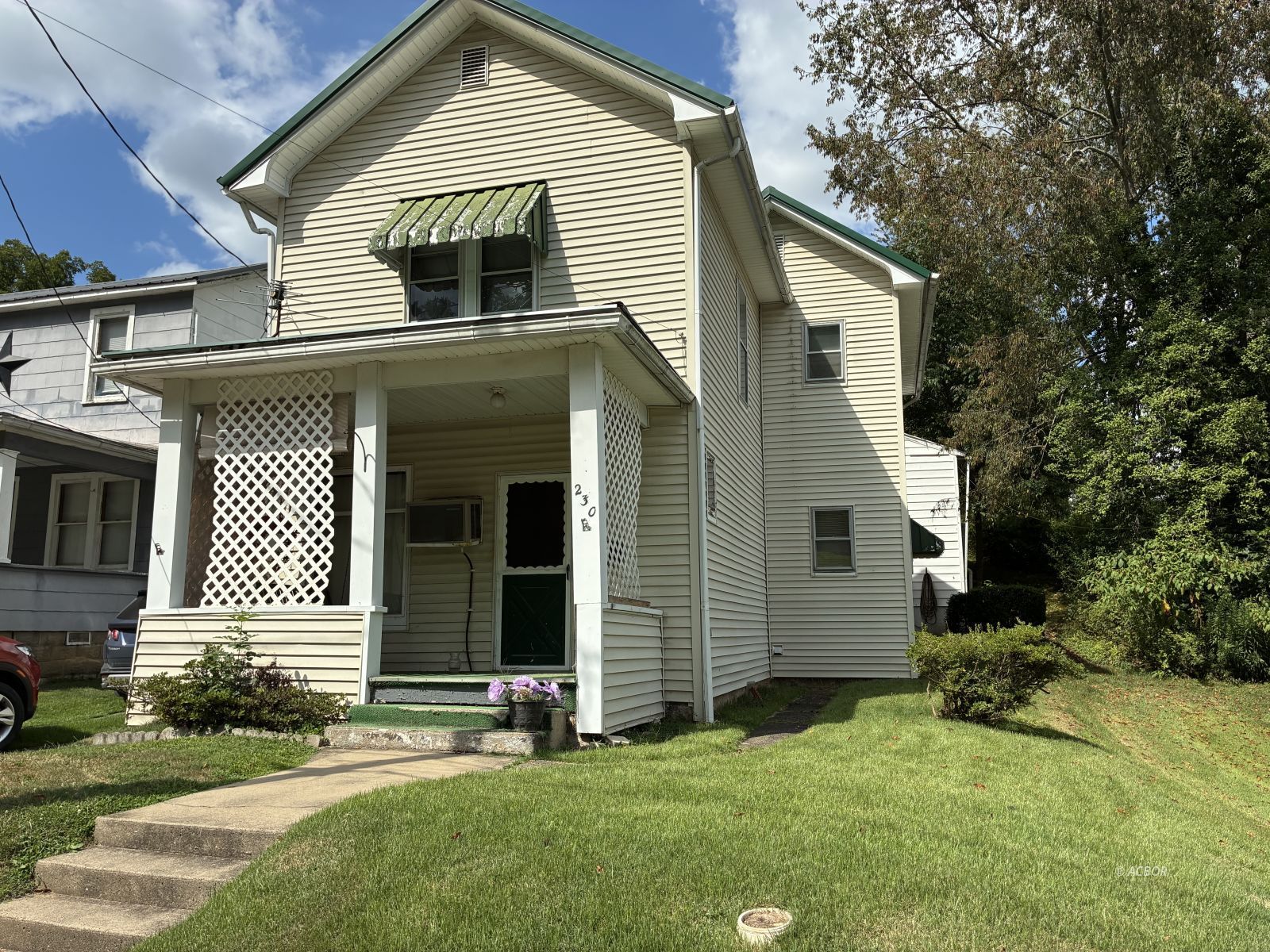 230 Rutland St Property Photo 1