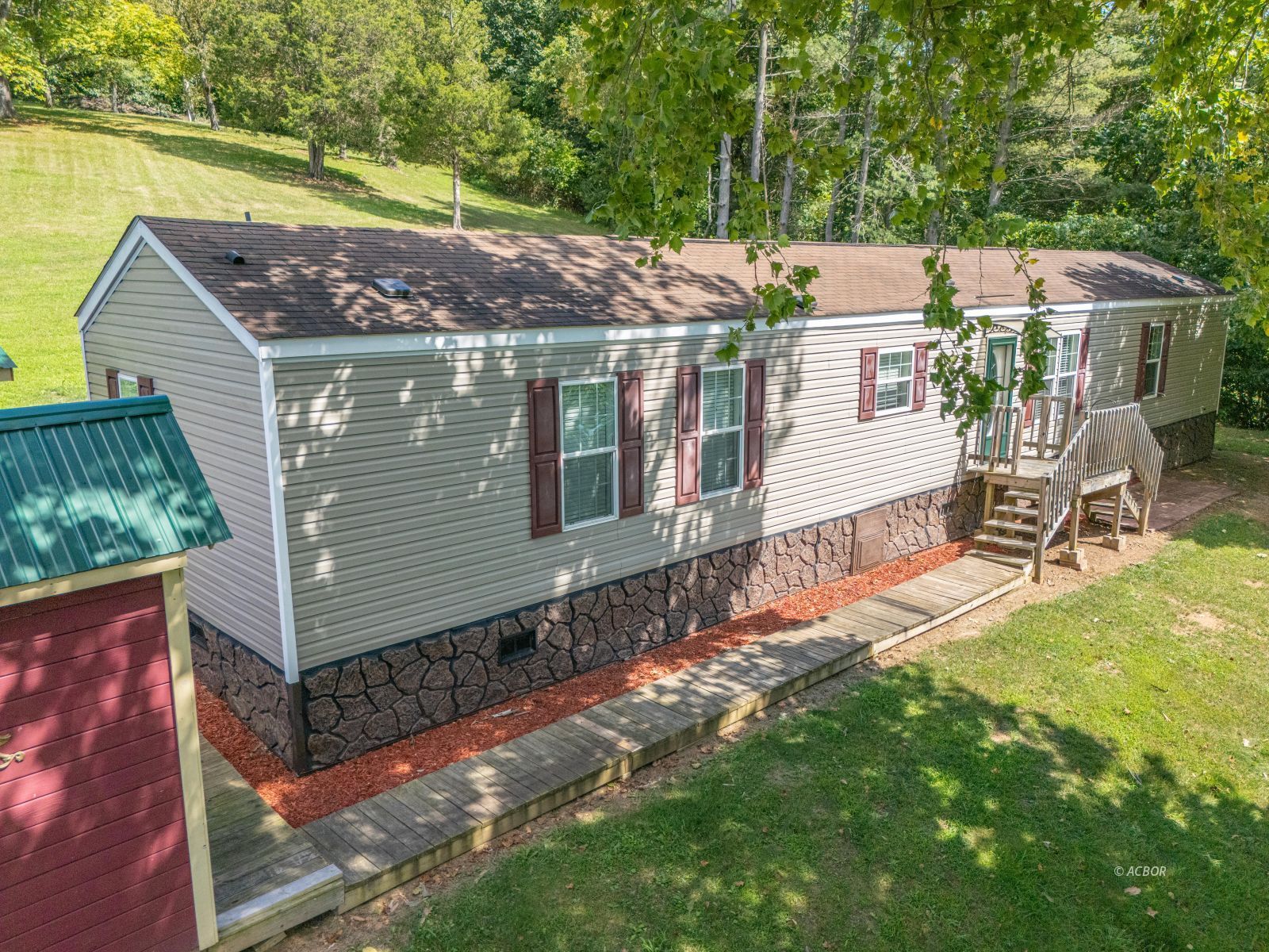 1619 Graham School Rd Property Photo 1