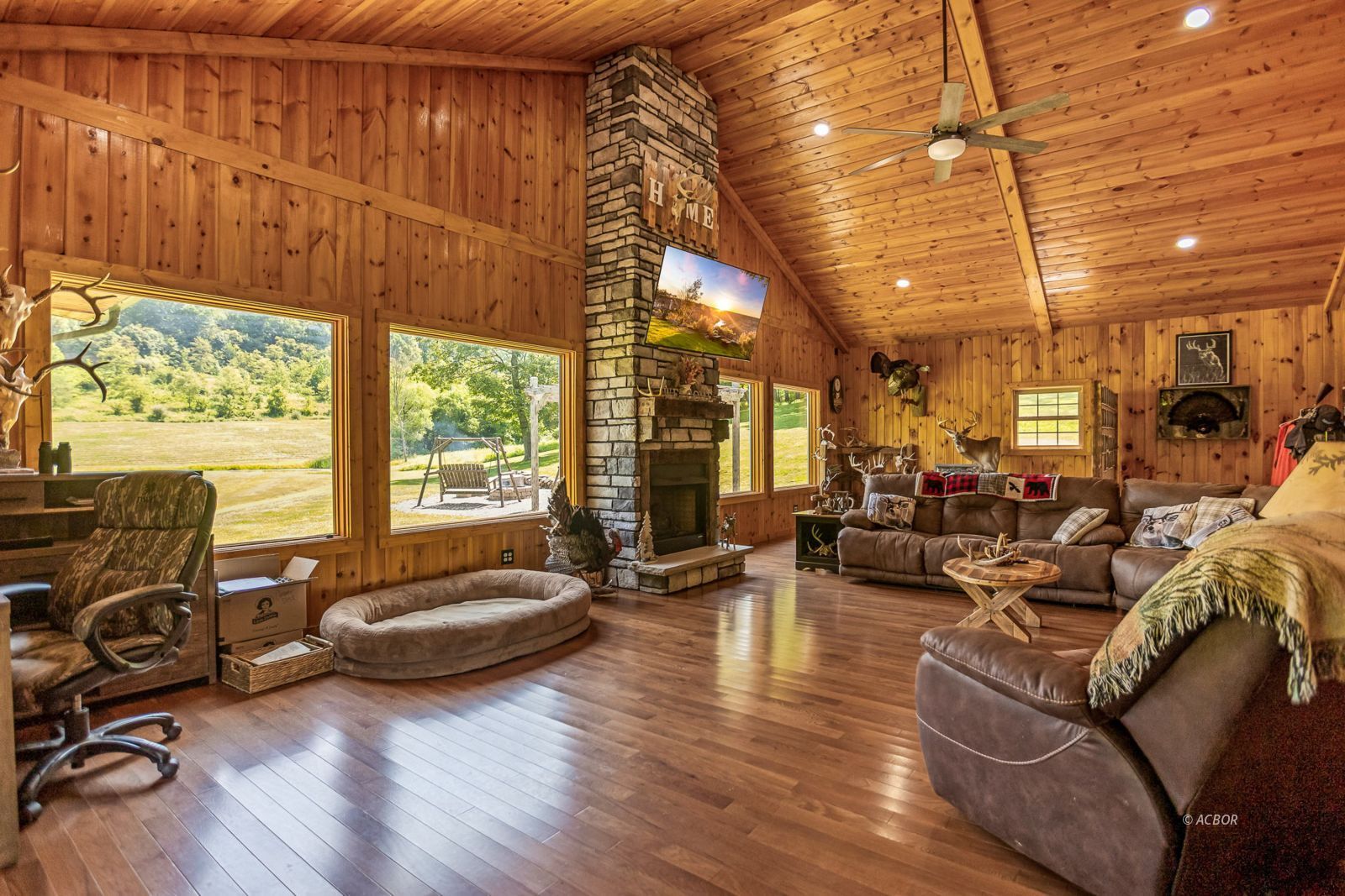 34130 Burney Hollow Rd Property Photo 21