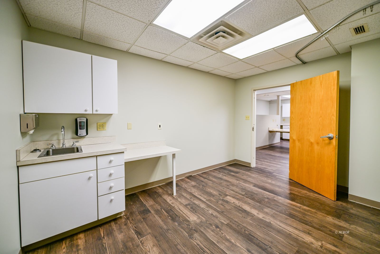 86 Columbus Cir # 203b Property Photo 7
