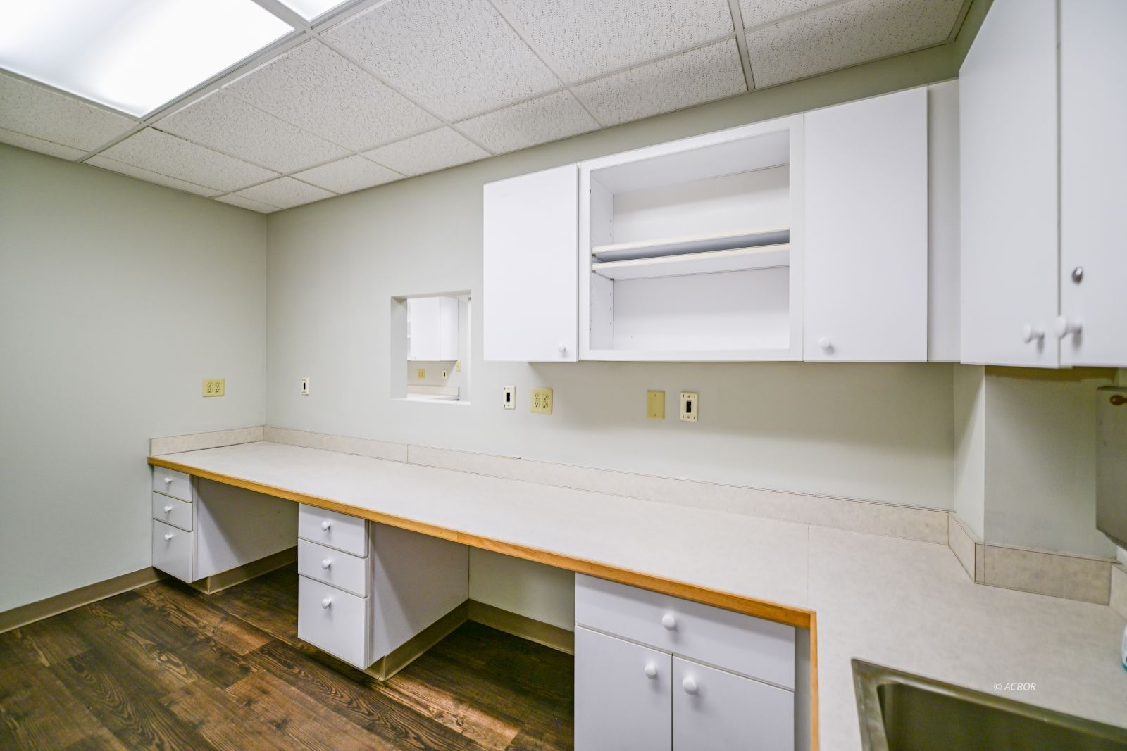86 Columbus Cir # 203b Property Photo 11