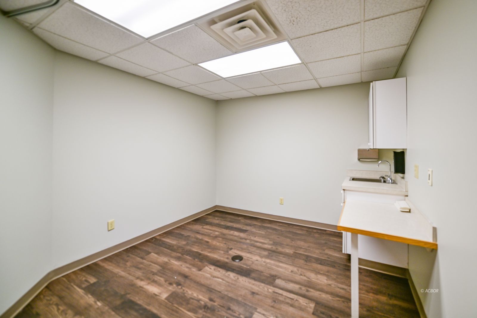 86 Columbus Cir # 203b Property Photo 15