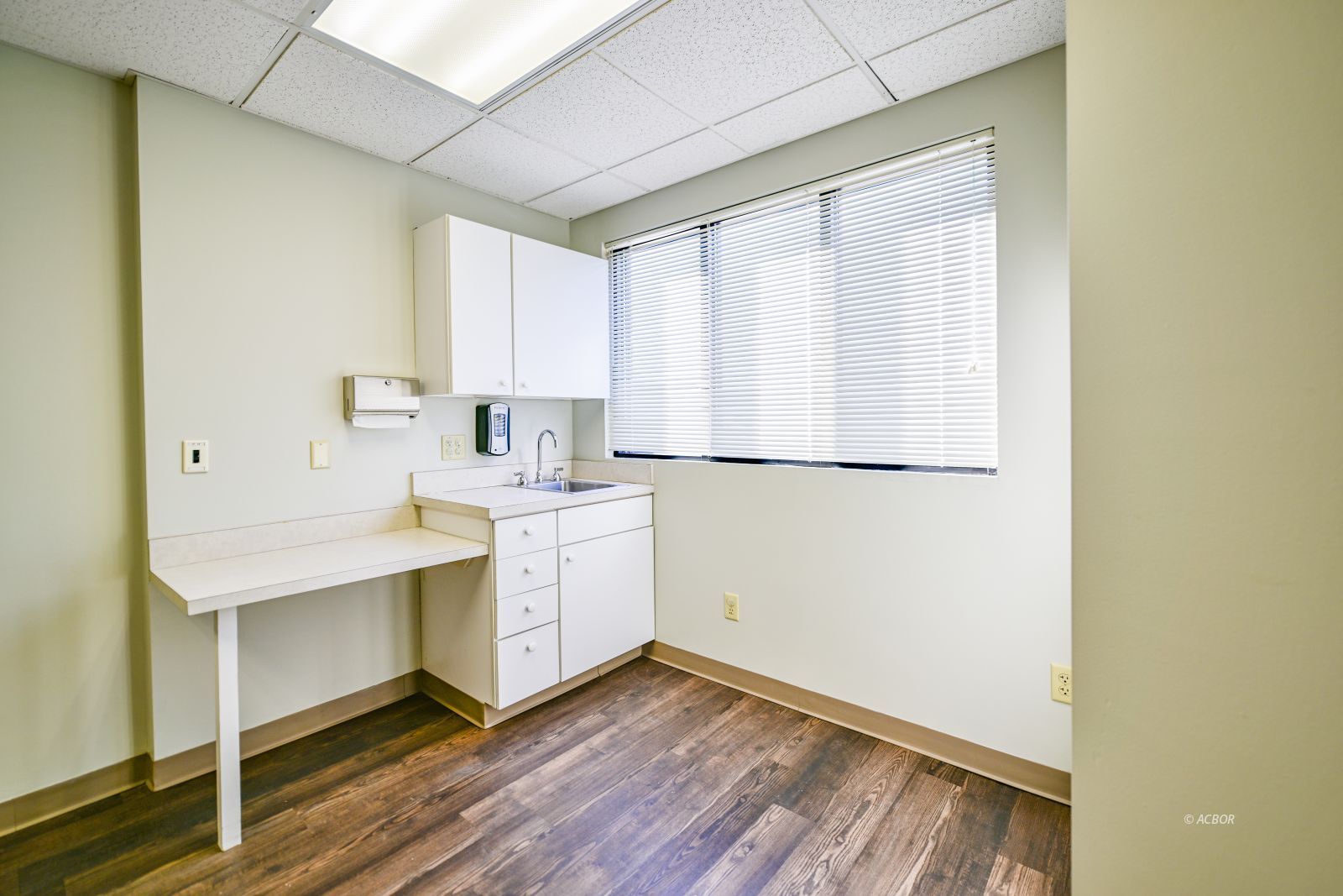 86 Columbus Cir # 203b Property Photo 21