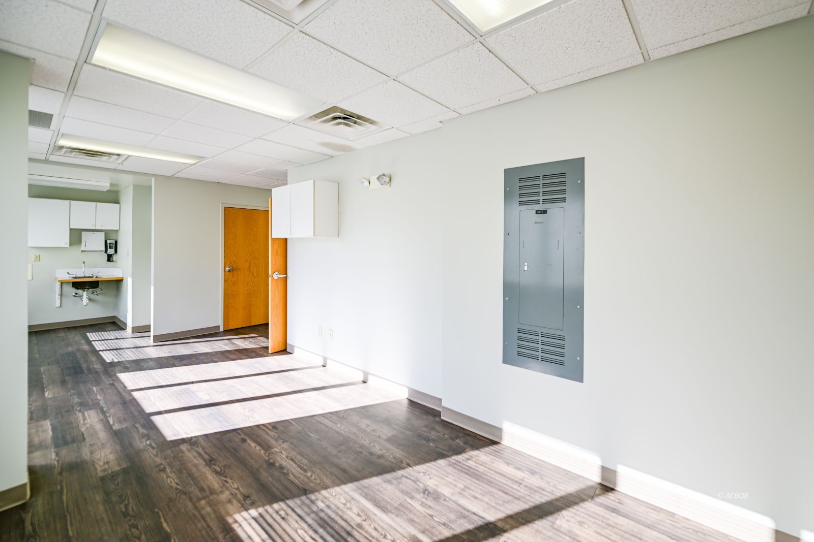 86 Columbus Cir # 203b Property Photo 39