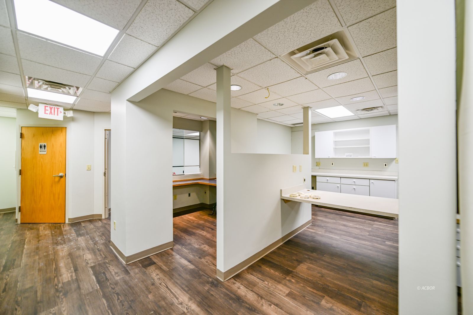 86 Columbus Cir # 203b Property Photo 47