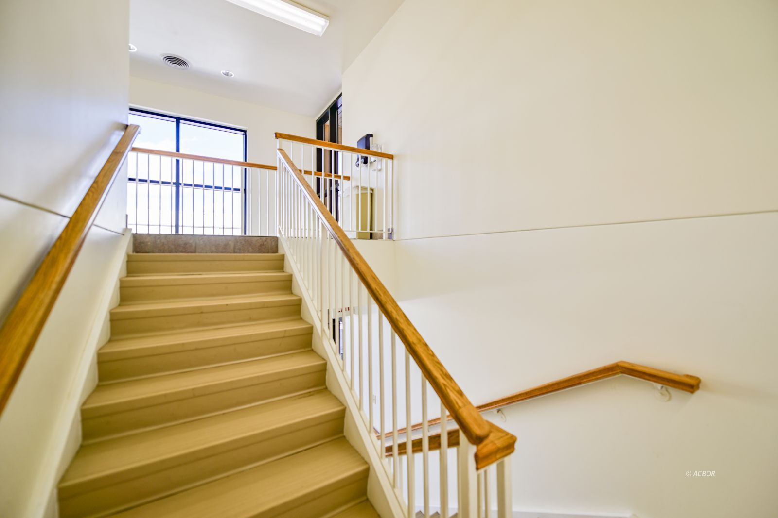 86 Columbus Cir # 203b Property Photo 53