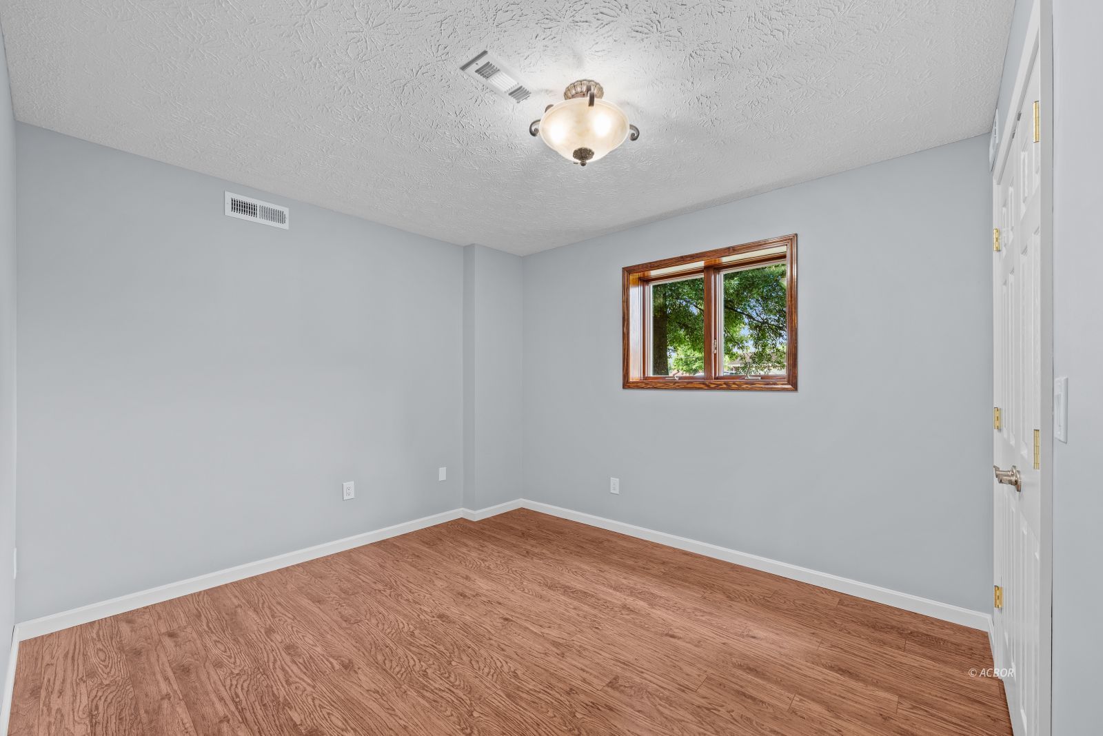 76 Debbie Dr Property Photo 29