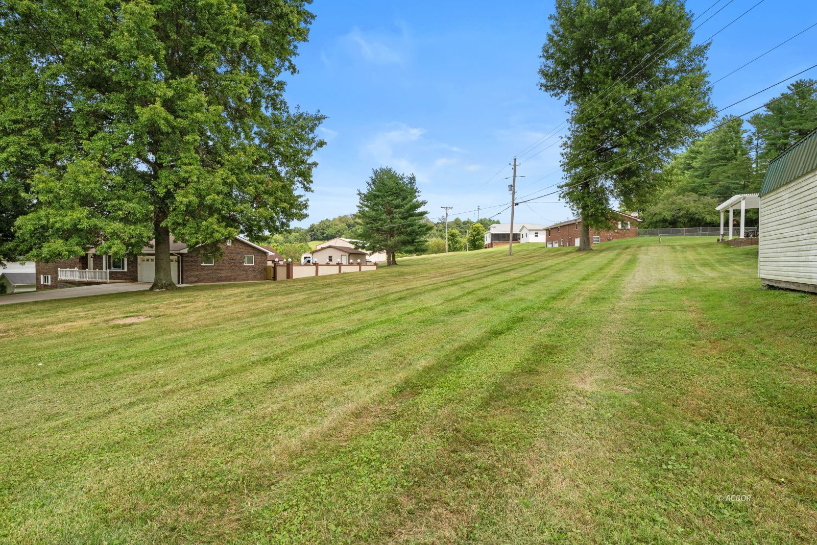 76 Debbie Dr Property Photo 39