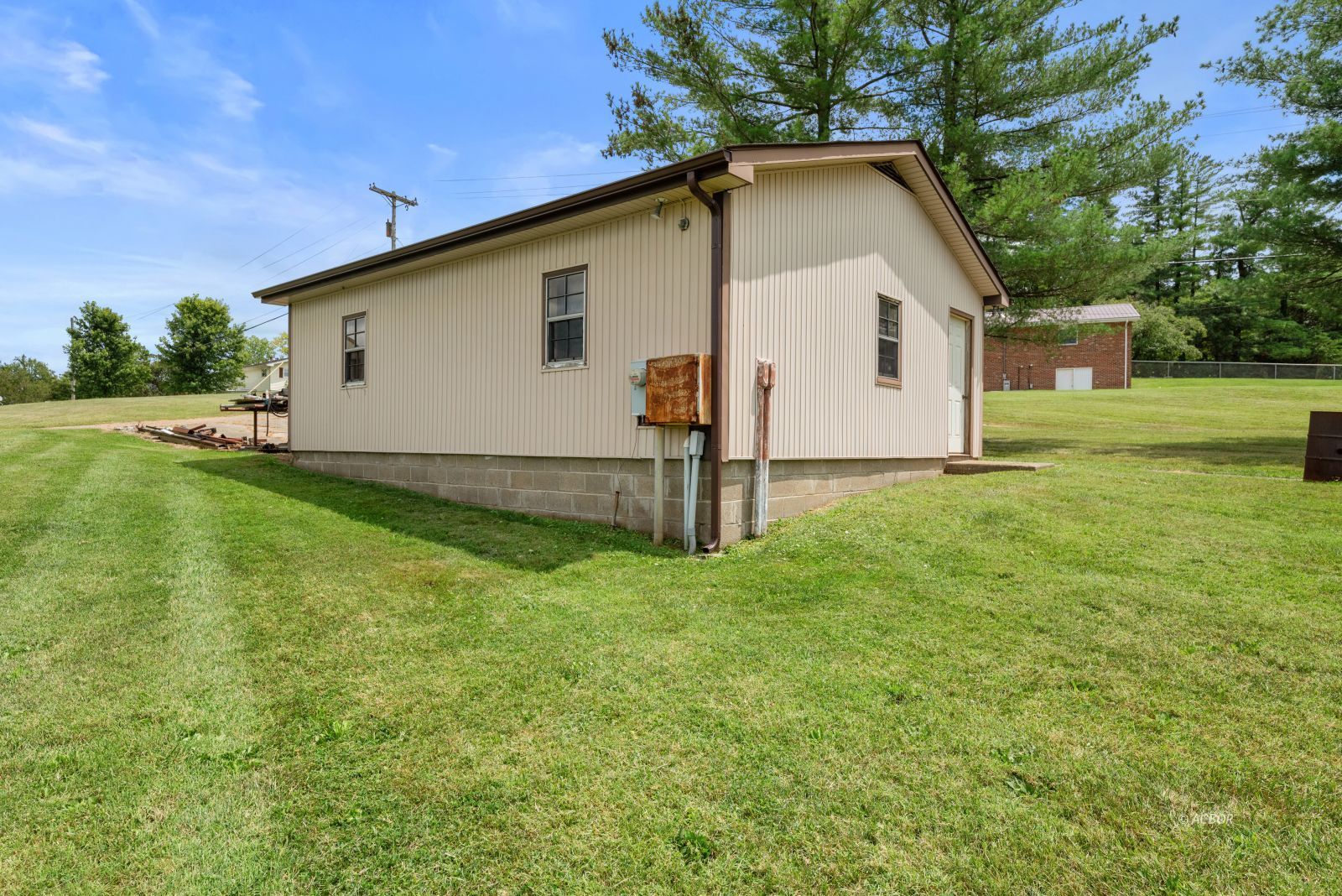 76 Debbie Dr Property Photo 44