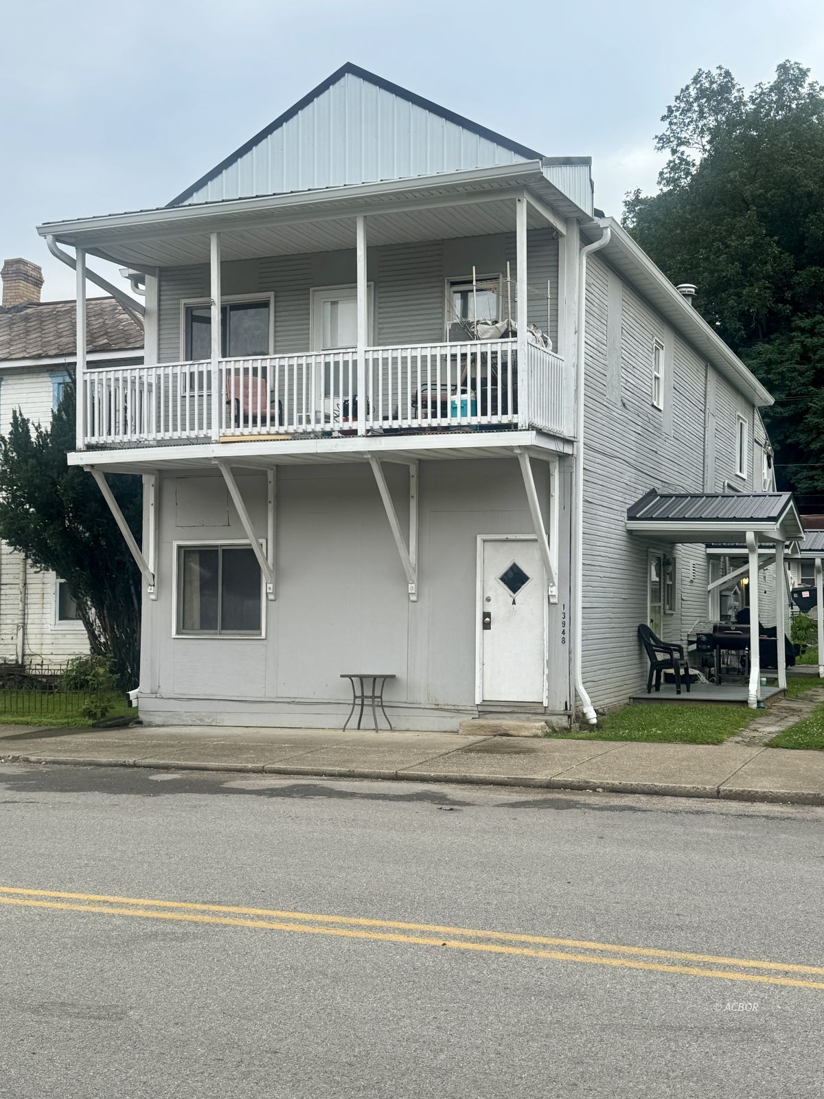 13936 Locust St Property Photo 1