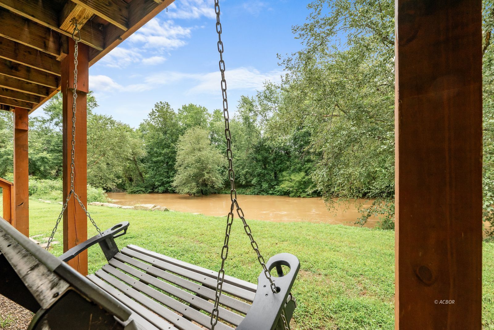 7696 Bull Run Road Property Photo 6