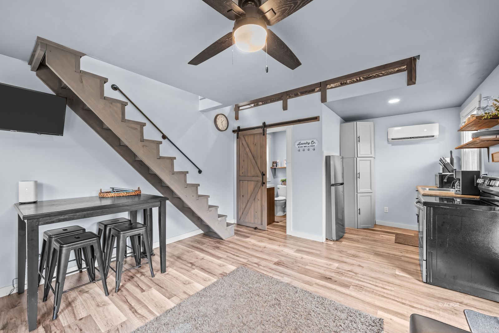 7696 Bull Run Road Property Photo 11