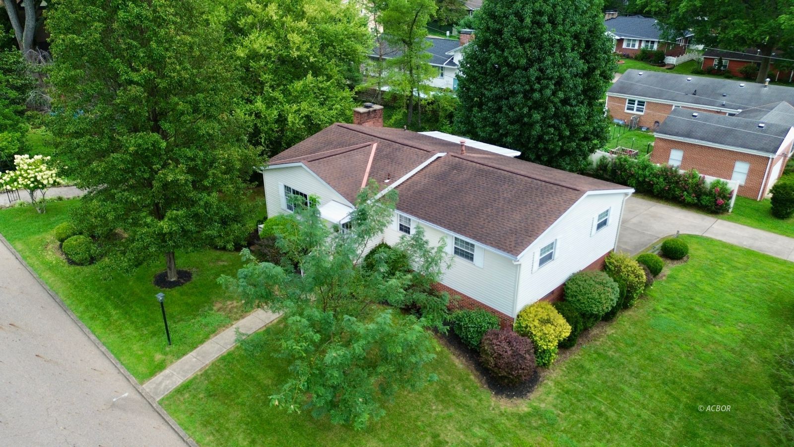 44 Strathmore Blvd Property Photo 1