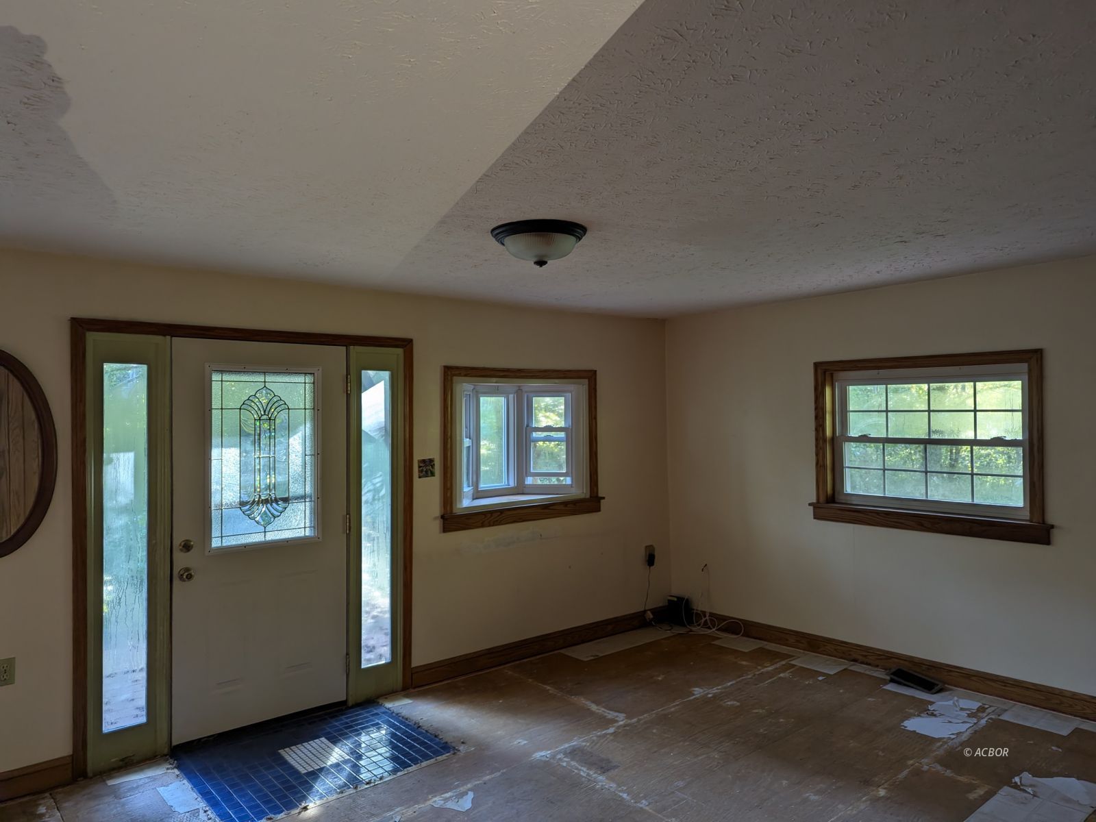15717 Willow Creek Rd Property Photo 5