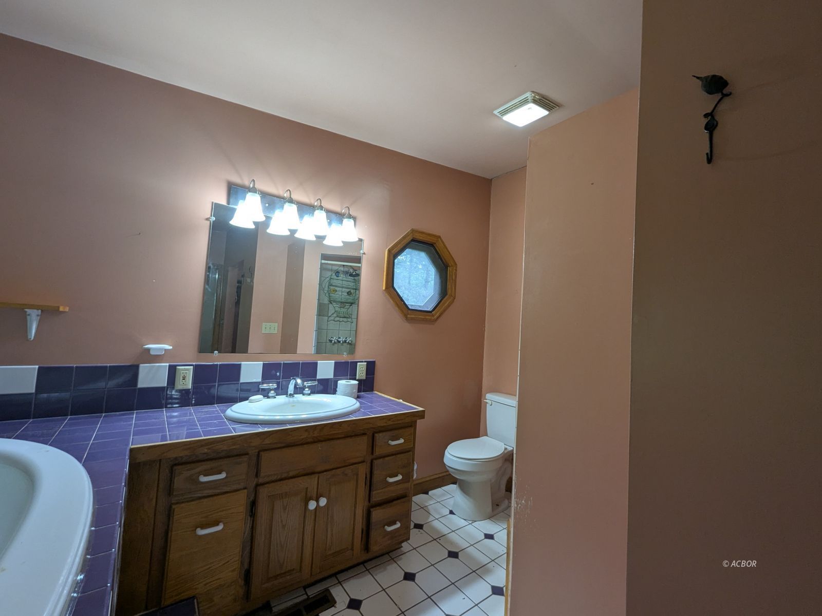 15717 Willow Creek Rd Property Photo 13
