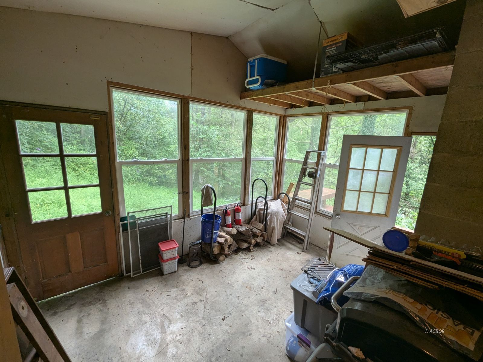 15717 Willow Creek Rd Property Photo 18