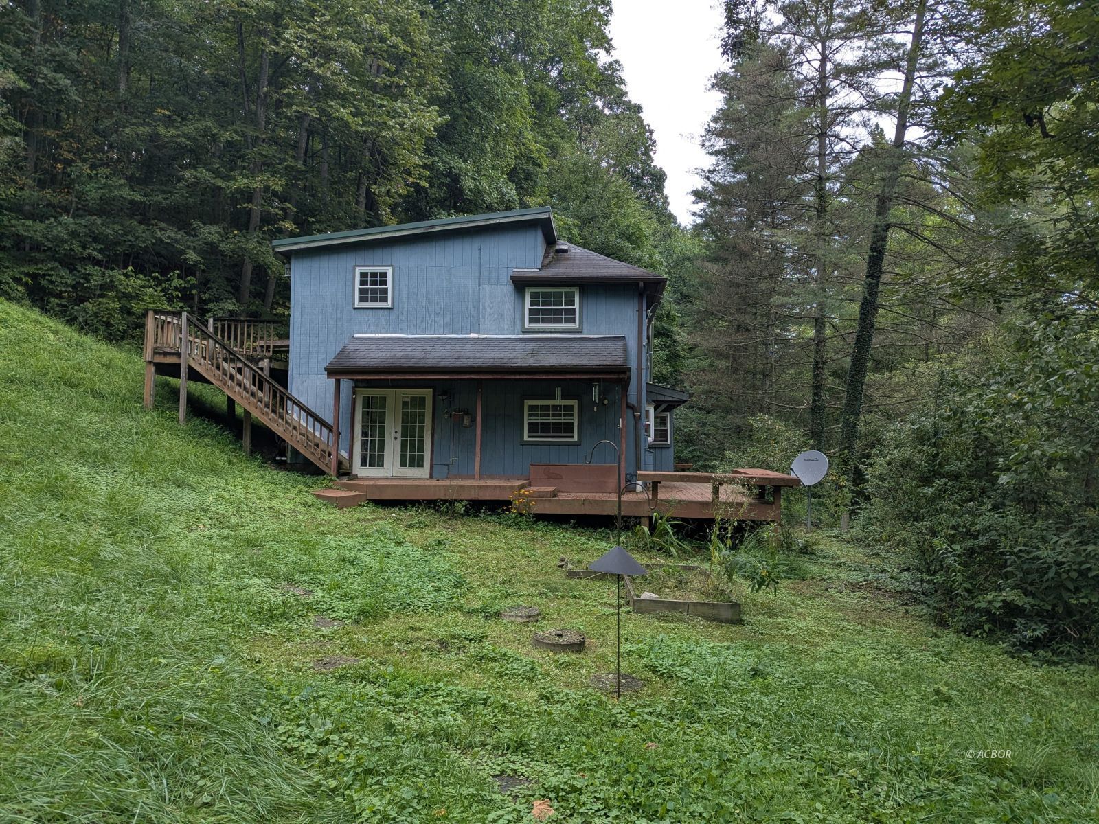 15717 Willow Creek Rd Property Photo 21