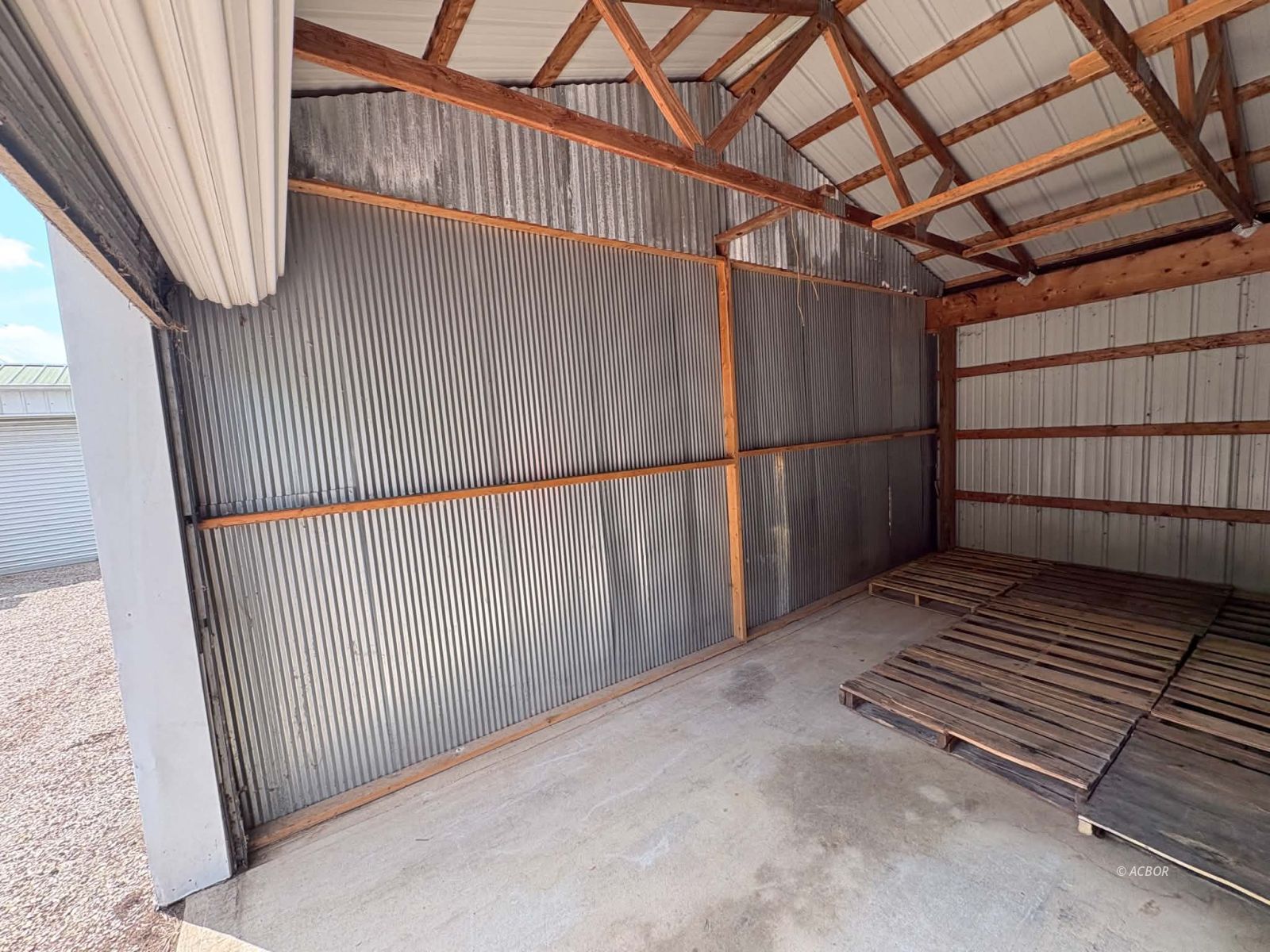 39630 Union Avenue Property Photo 7