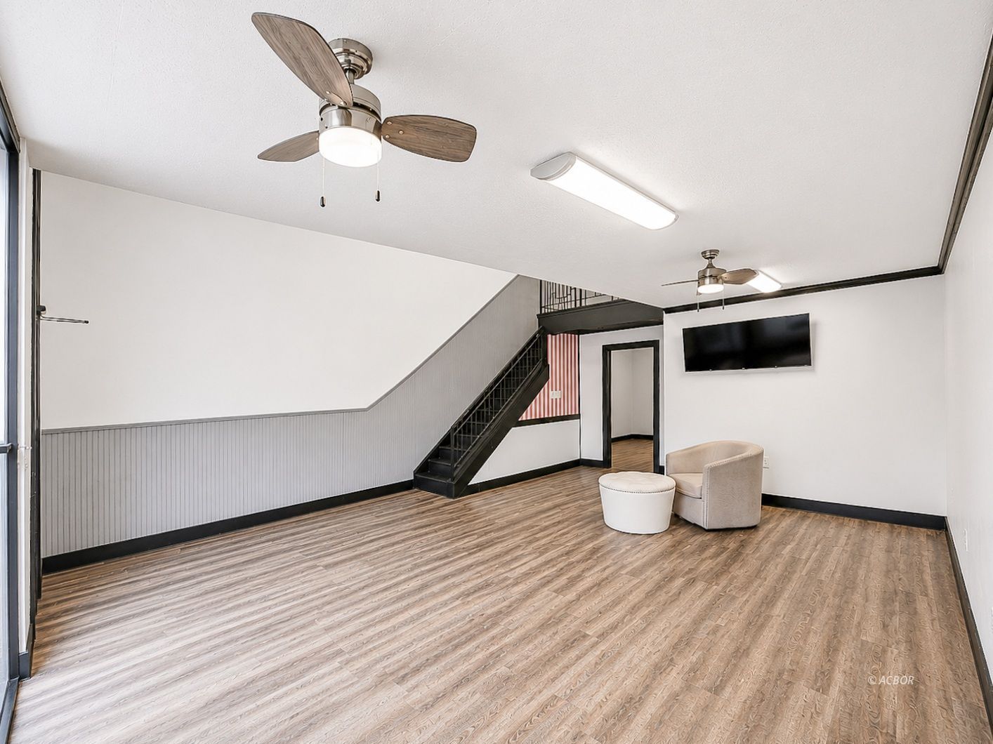 111 Court Property Photo 5
