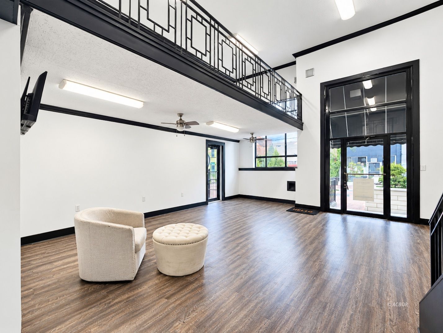 111 Court Property Photo 6