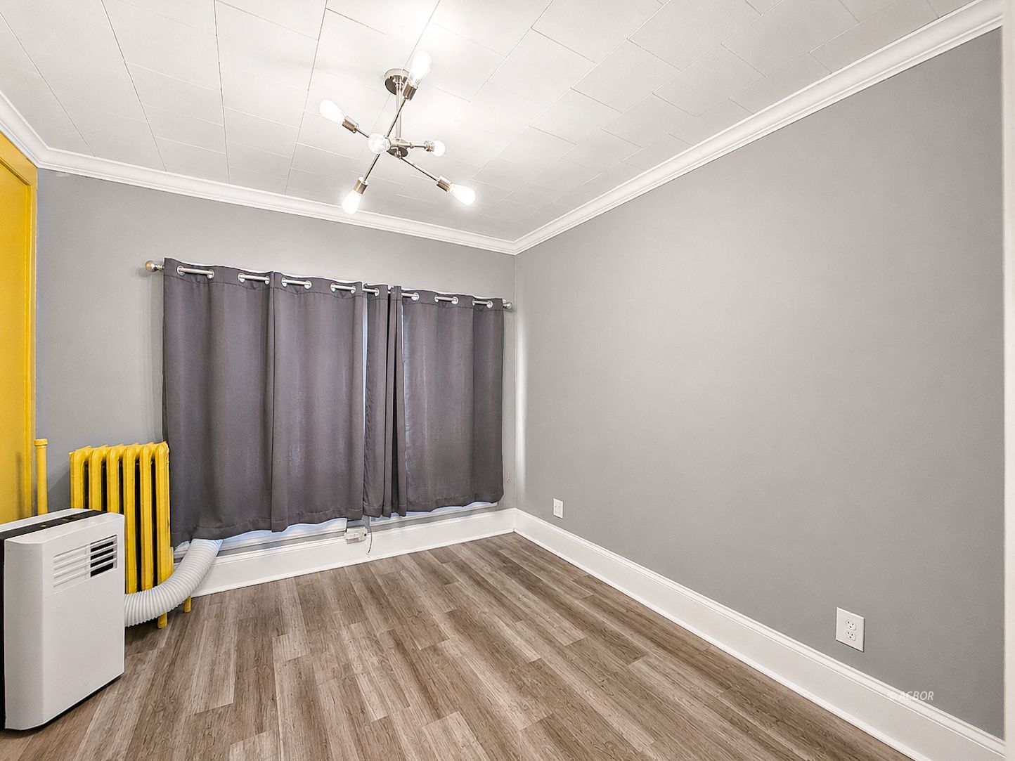 111 Court Property Photo 17