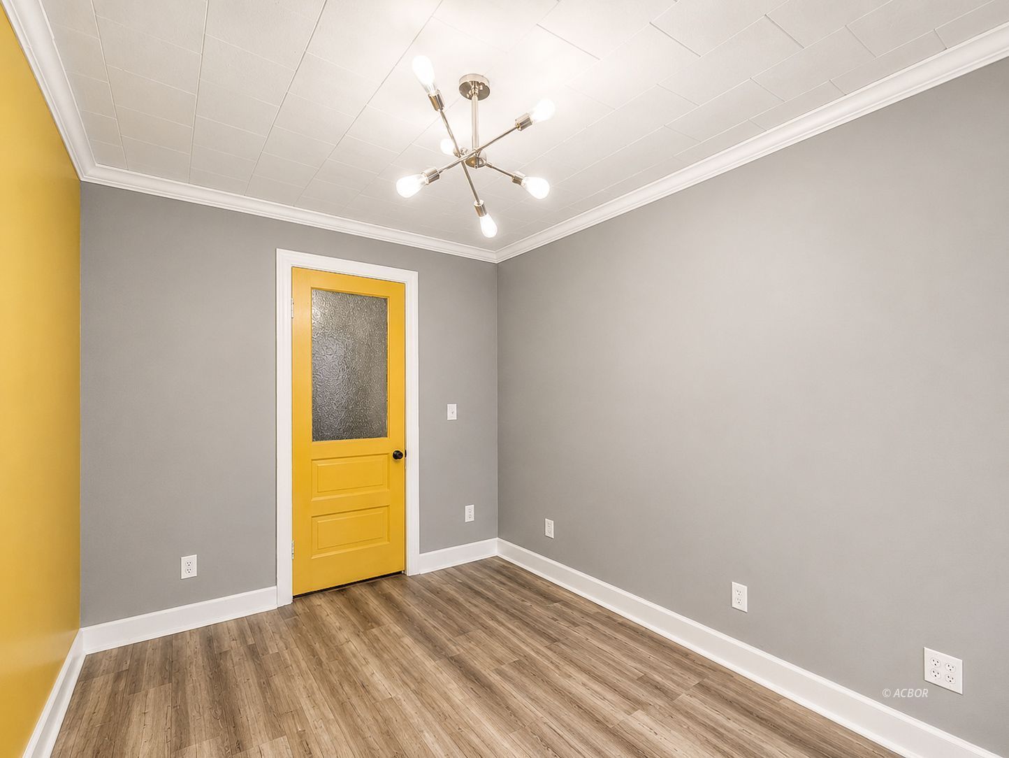 111 Court Property Photo 25