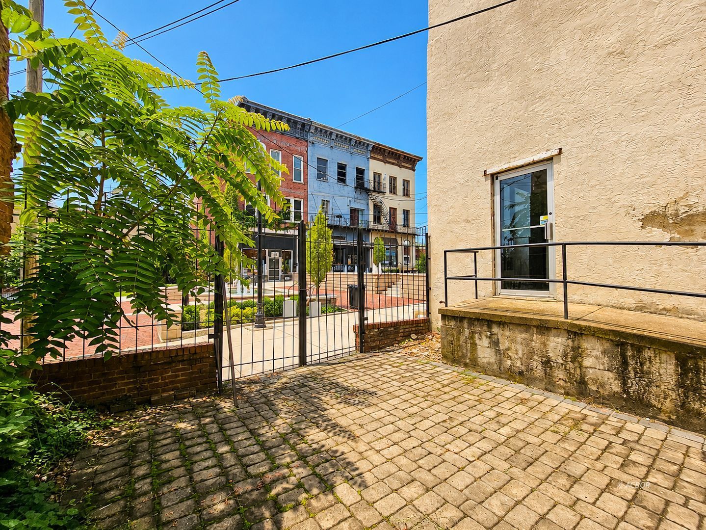 111 Court Property Photo 26
