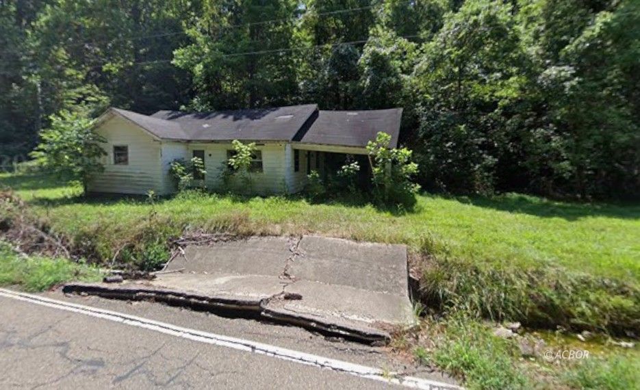 90 St Rt 790 Property Photo 2