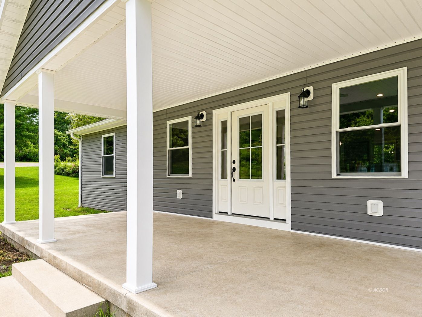 841 Roush Ln Property Photo 3
