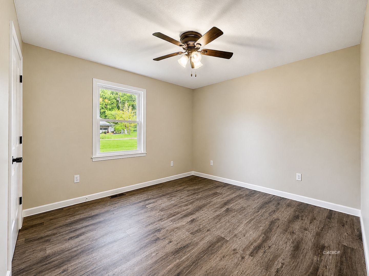 841 Roush Ln Property Photo 11