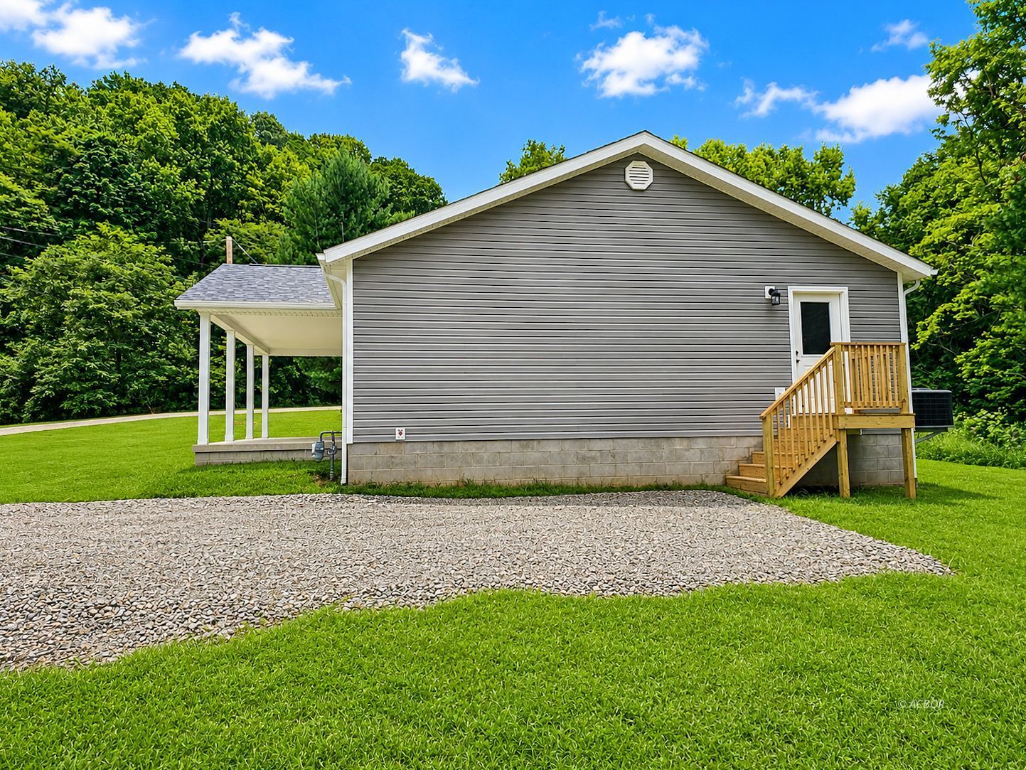 841 Roush Ln Property Photo 23