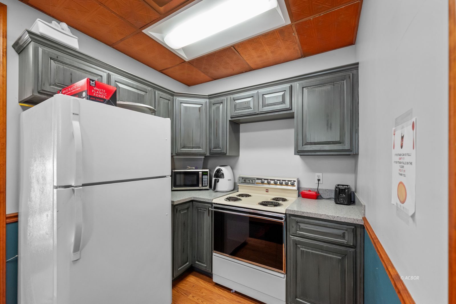 61 Vine St Property Photo 14