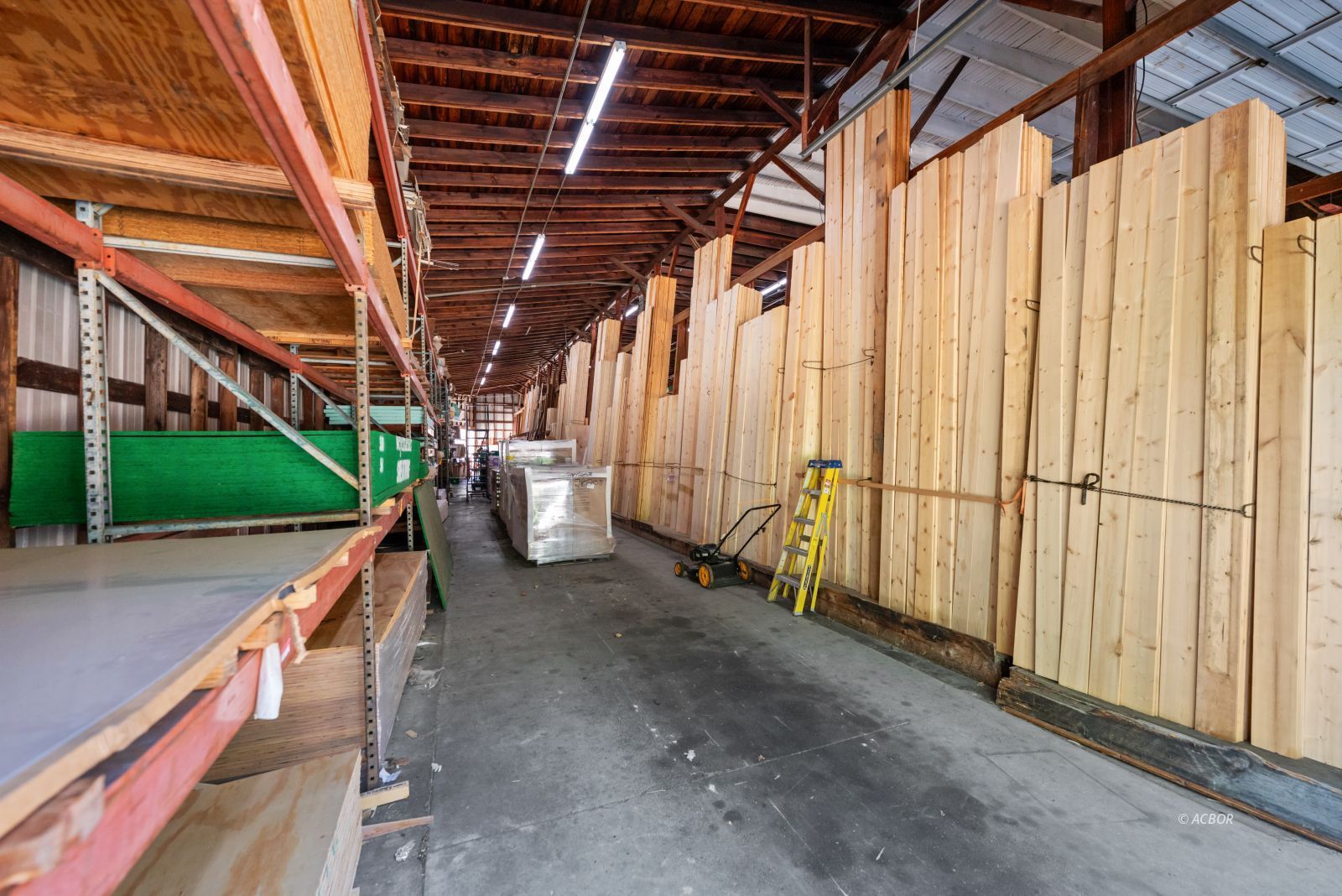 61 Vine St Property Photo 17
