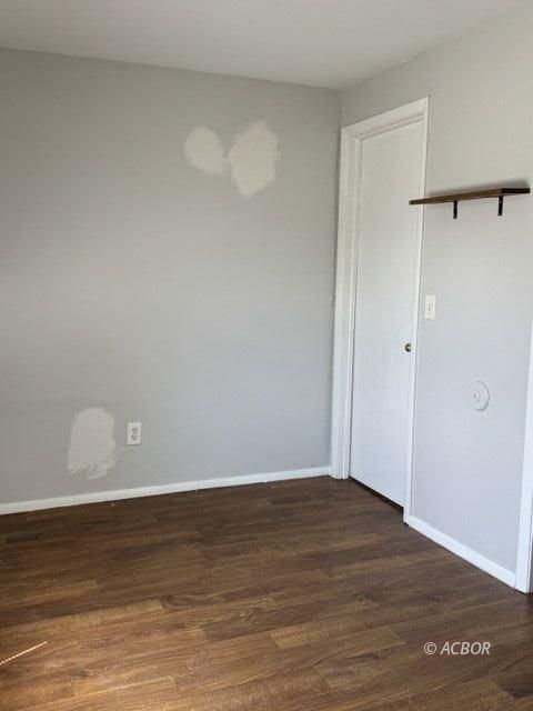 319 Broadway St Property Photo 16
