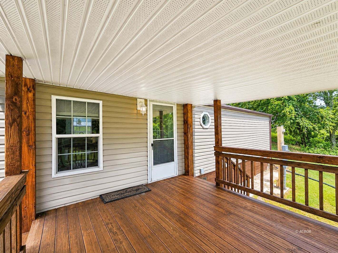 87 York Dr. Property Photo 14