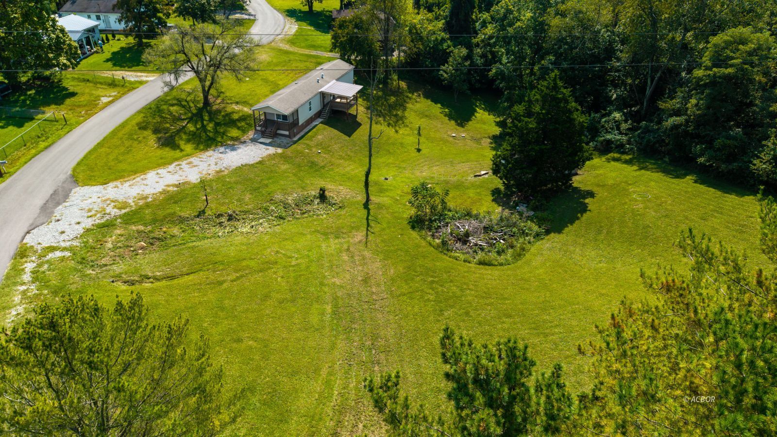 87 York Dr. Property Photo 19