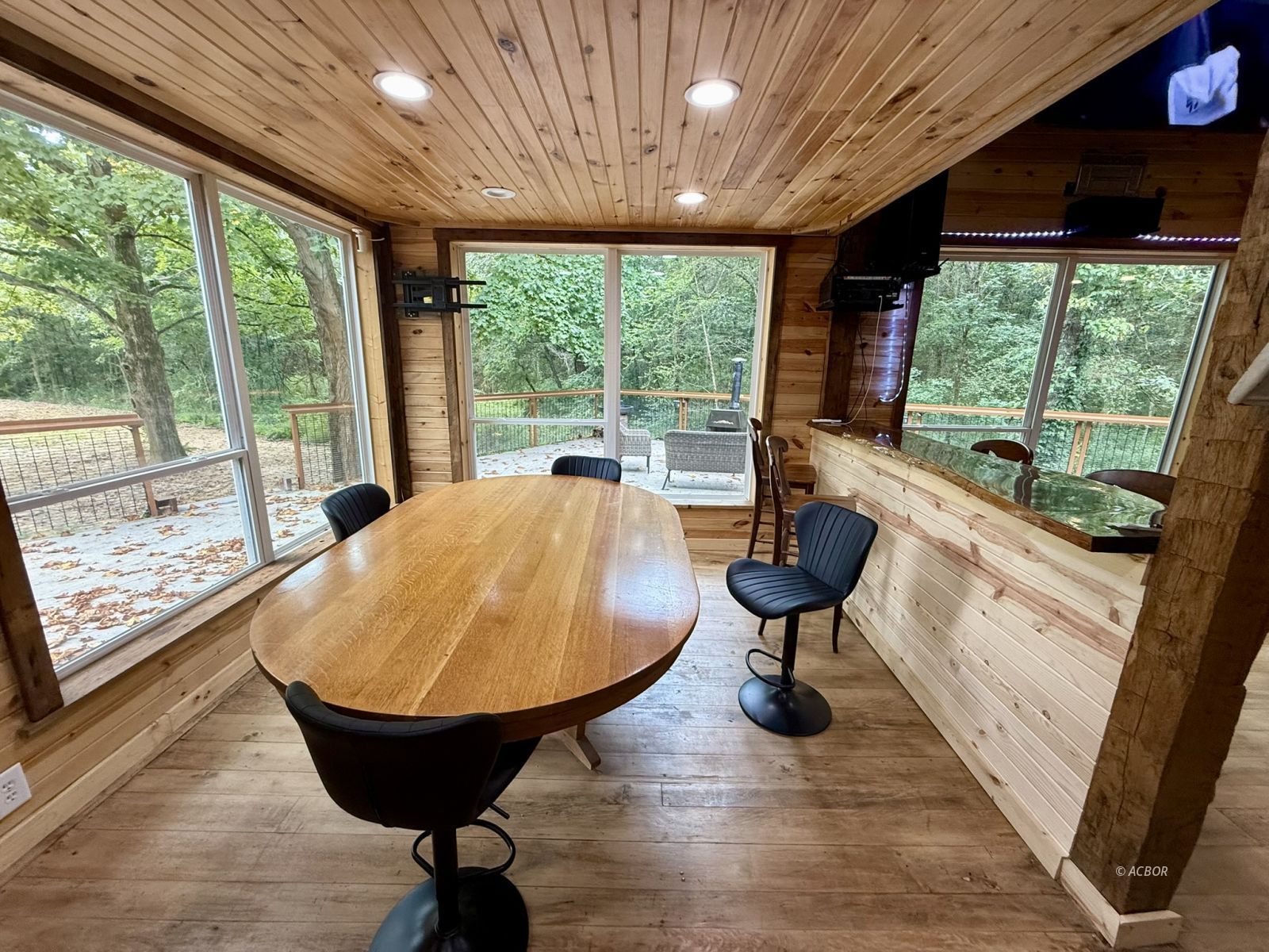 15503 State Route 93 Property Photo 7