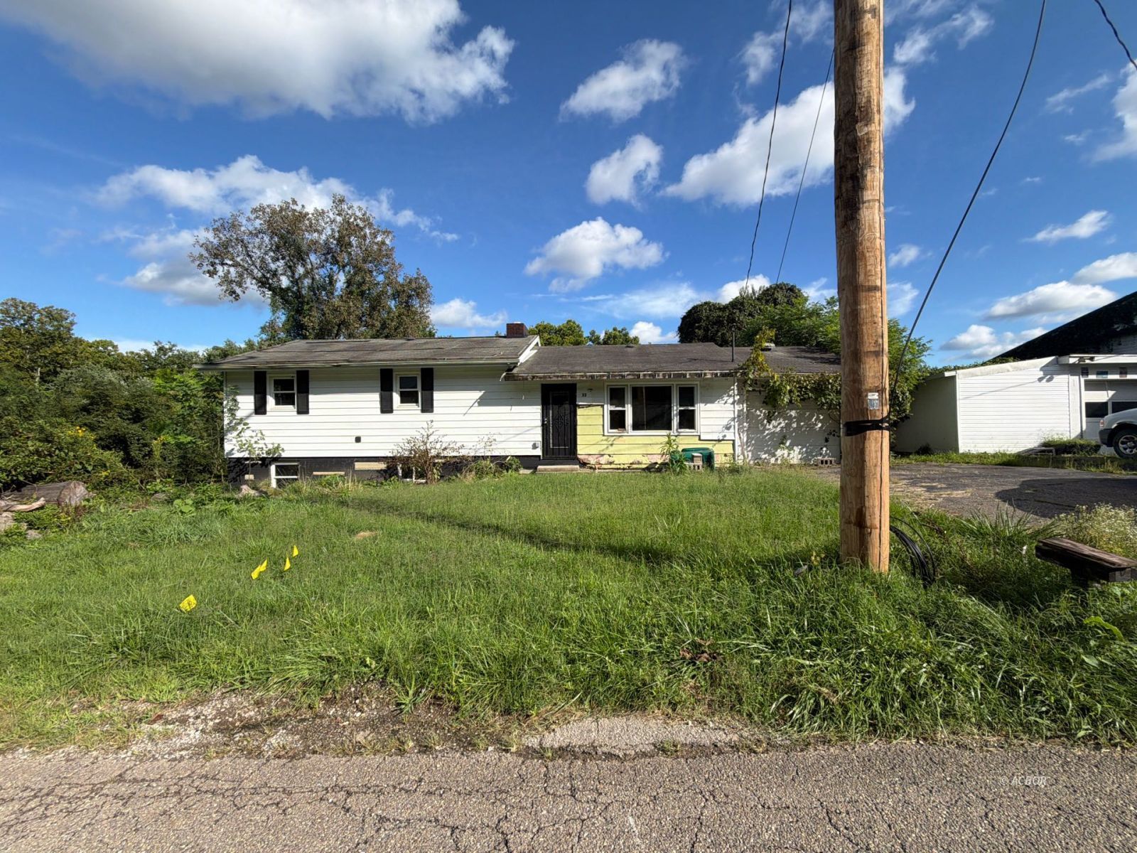 33 Henkle Ave Property Photo 1